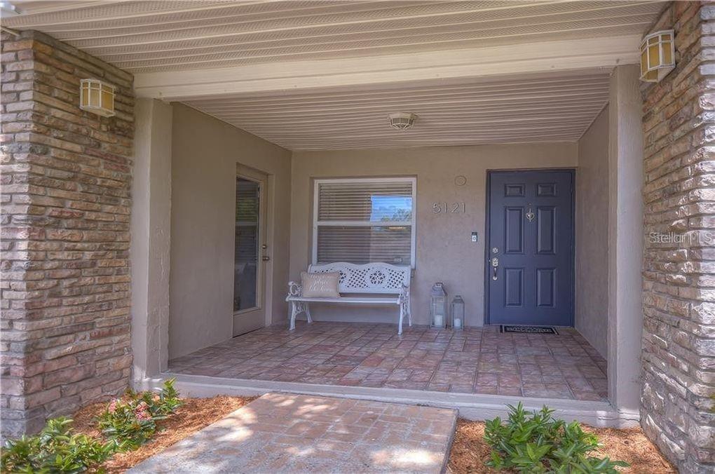CARROLLWOOD MEADOWS UNIT VI SE - Residential Lease
