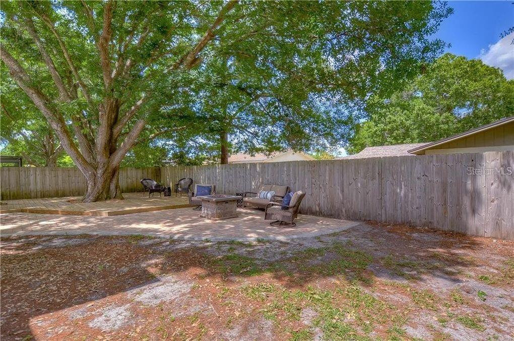 CARROLLWOOD MEADOWS UNIT VI SE - Residential Lease