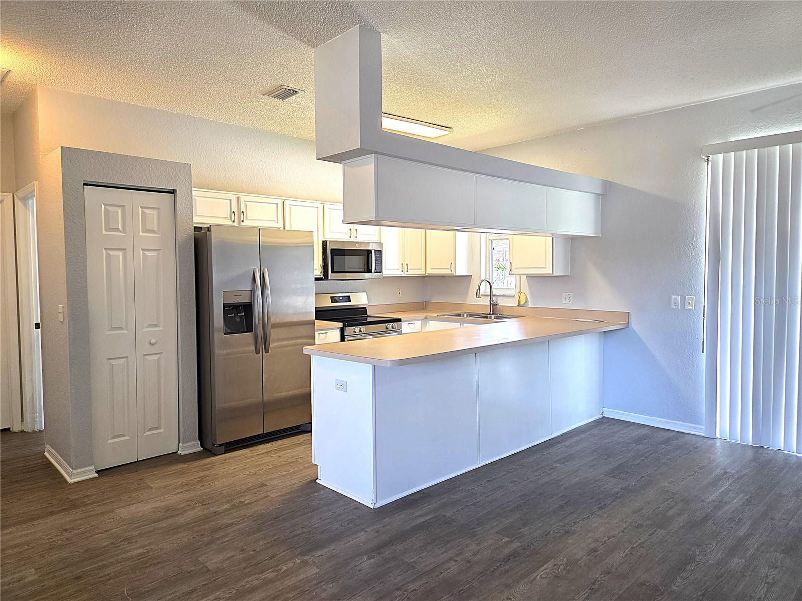 DERBY LANDINGS SUB - Residential Lease