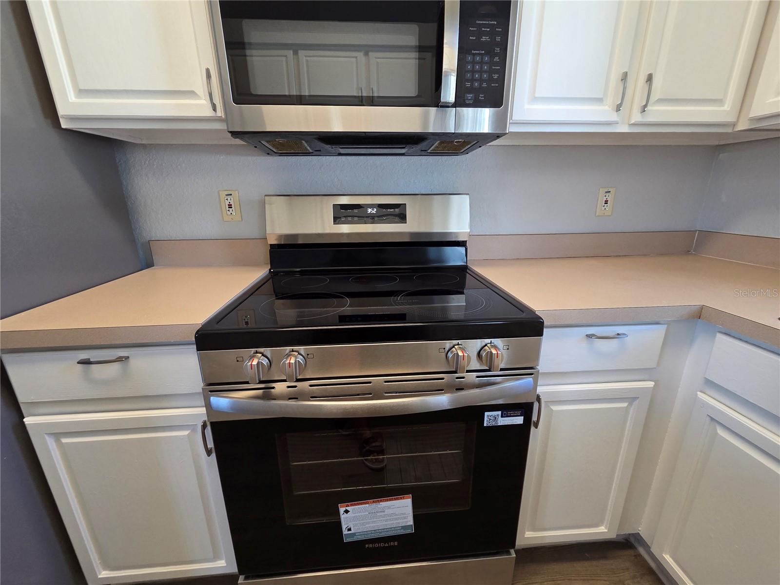 DERBY LANDINGS SUB - Residential Lease