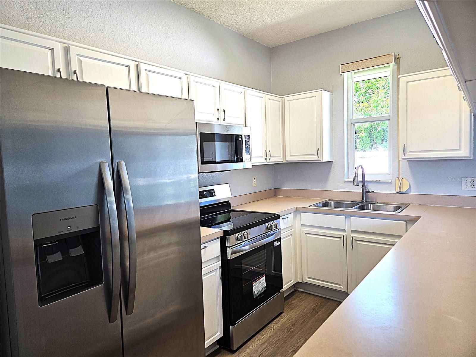 DERBY LANDINGS SUB - Residential Lease