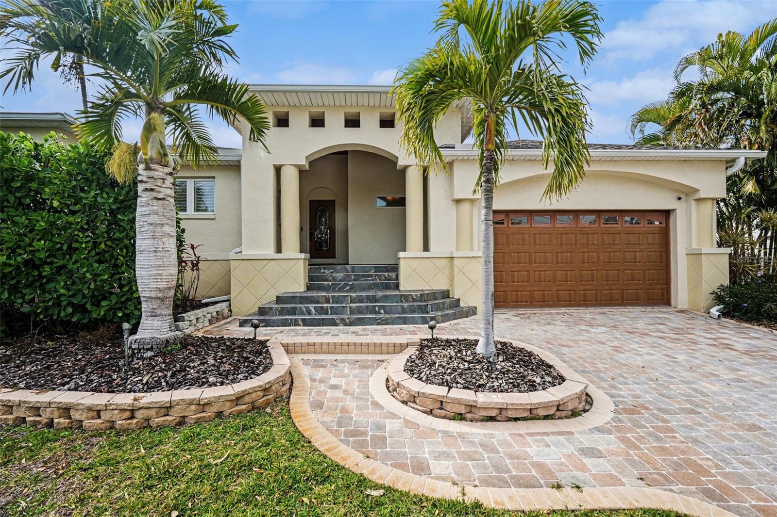 SANDS POINT - Residential
