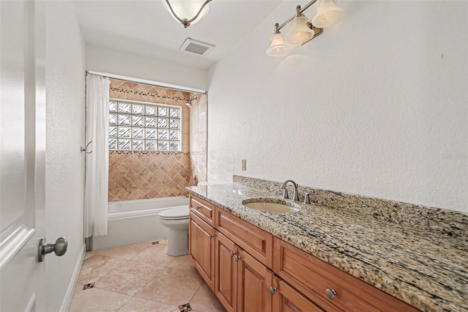 SANDS POINT - Residential