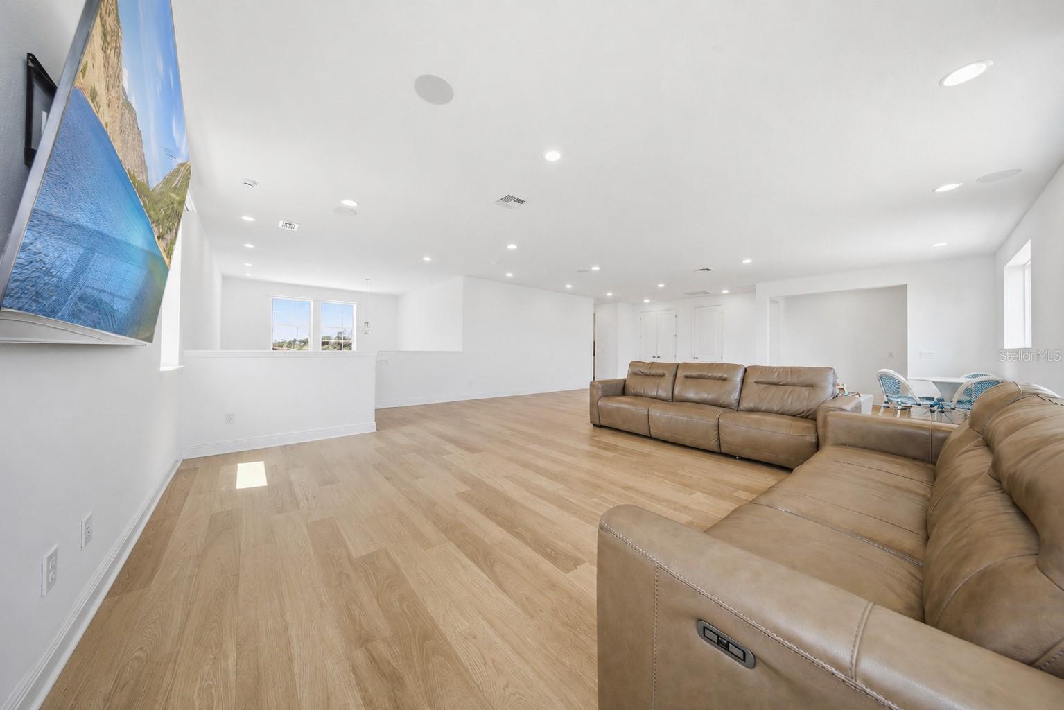 POITRAS EAST N-7 - Residential