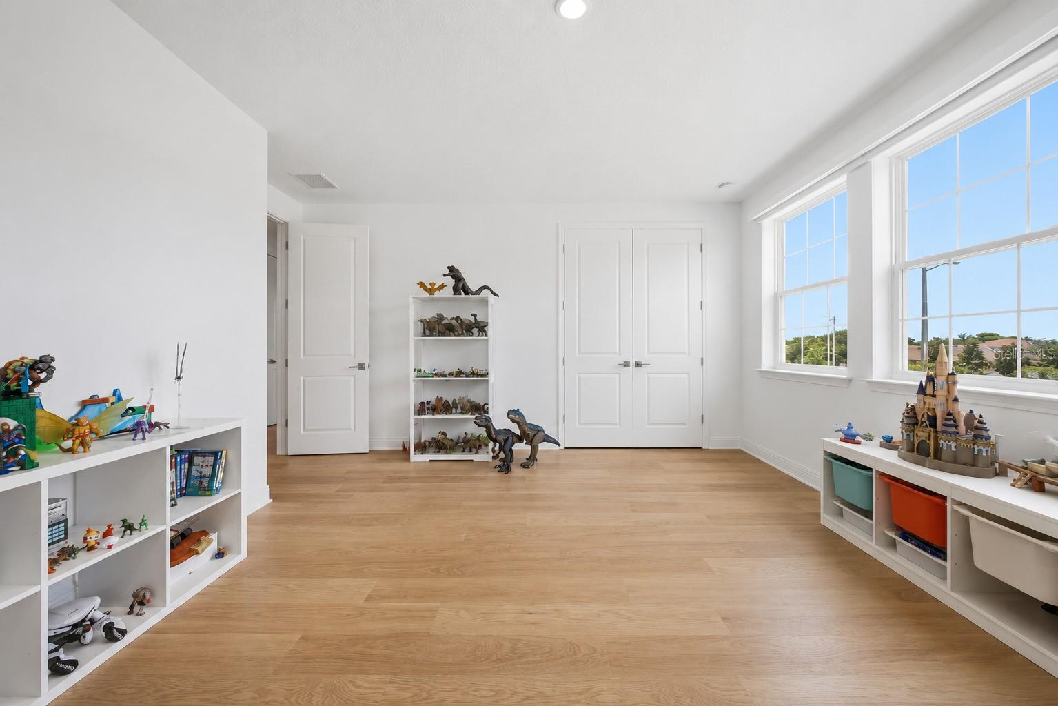POITRAS EAST N-7 - Residential