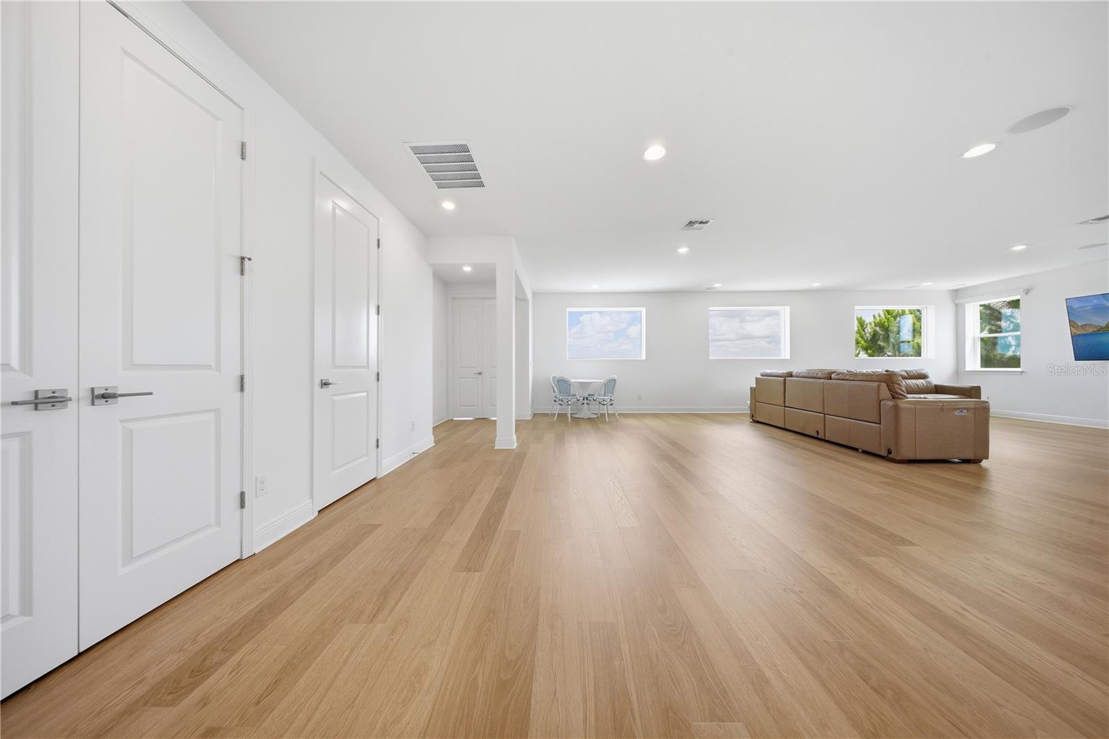 POITRAS EAST N-7 - Residential