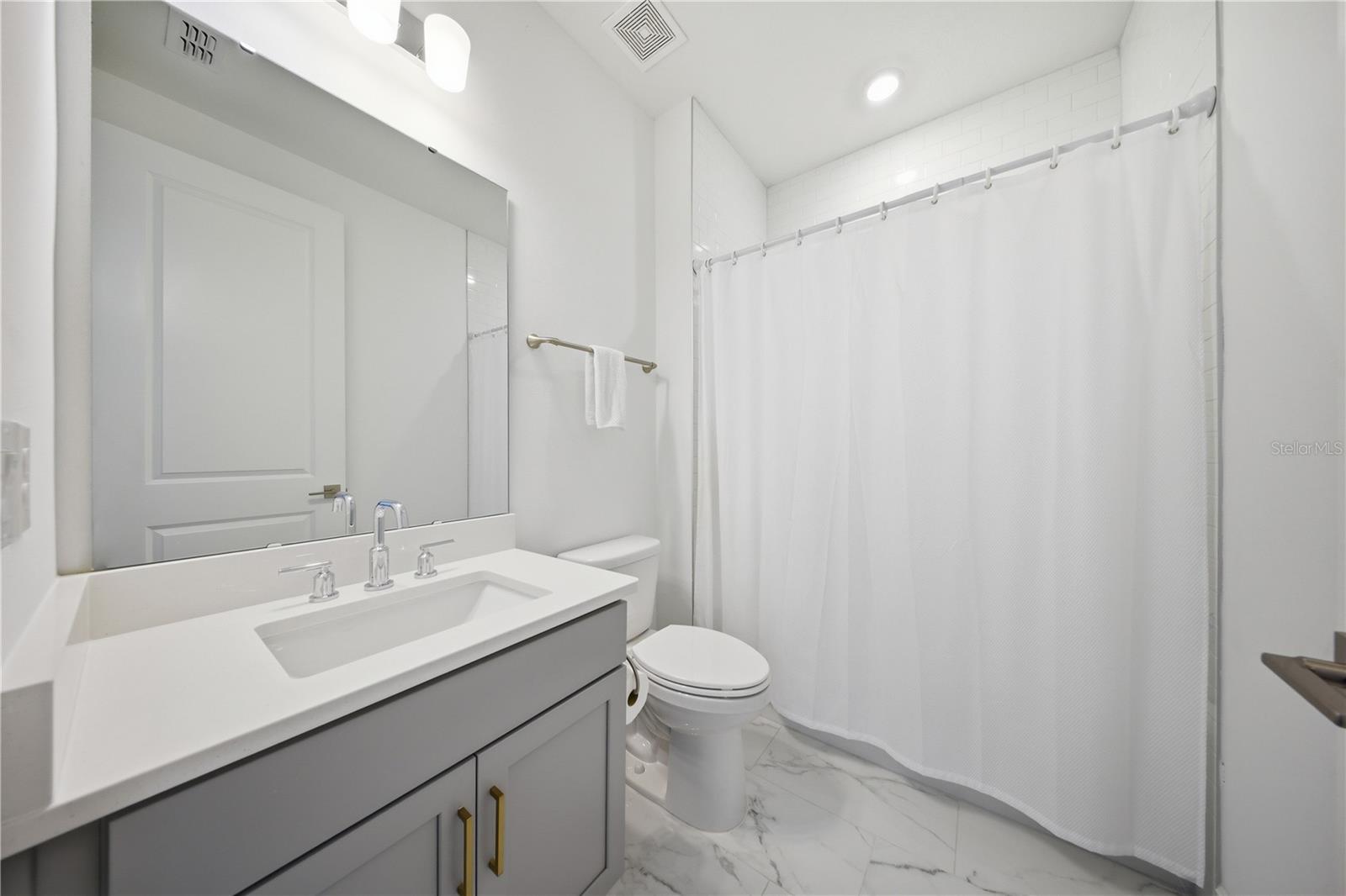 POITRAS EAST N-7 - Residential