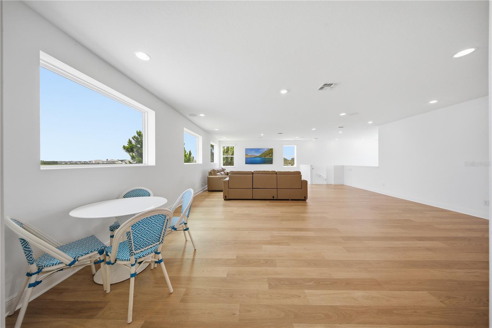 POITRAS EAST N-7 - Residential