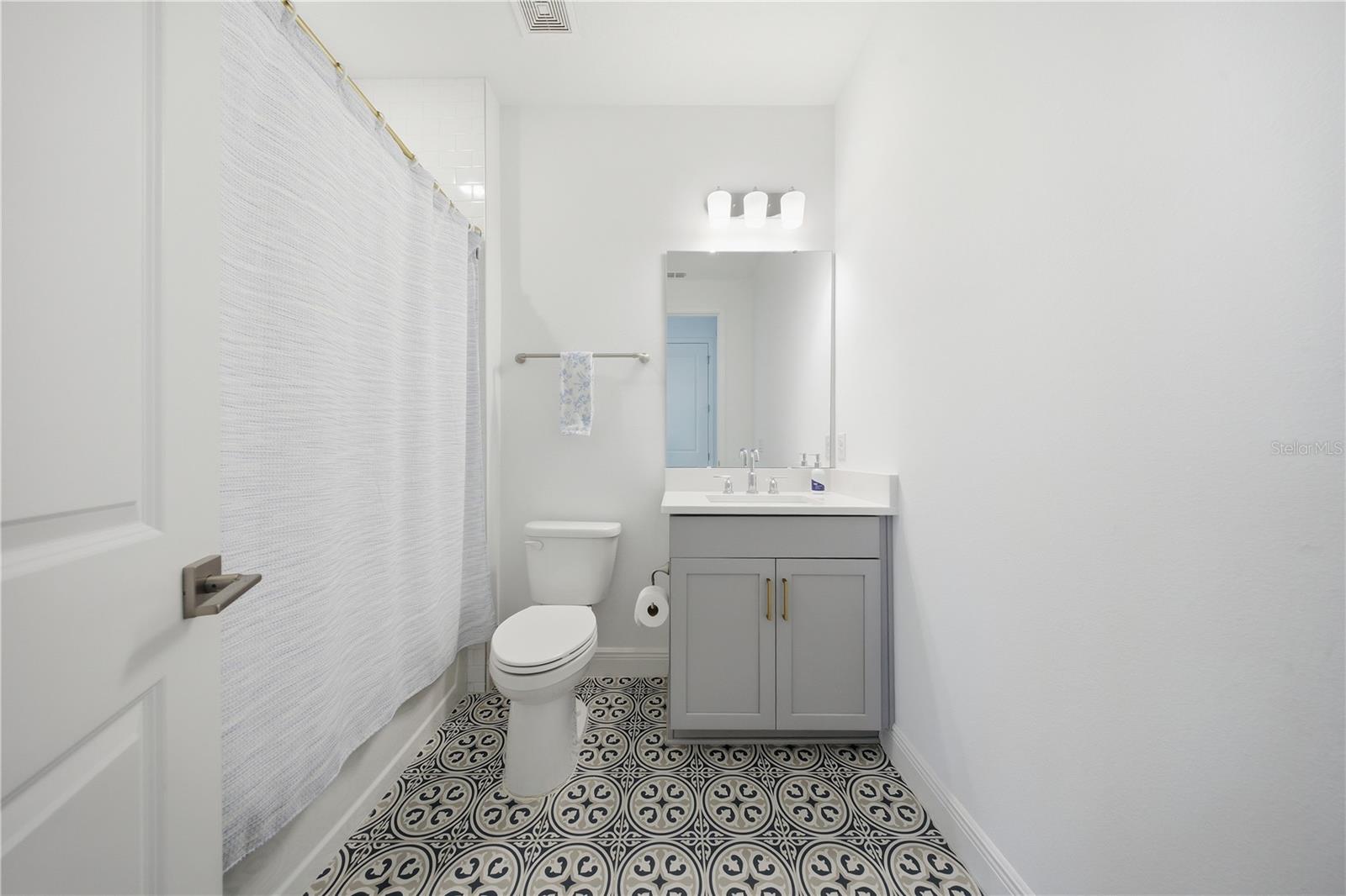 POITRAS EAST N-7 - Residential