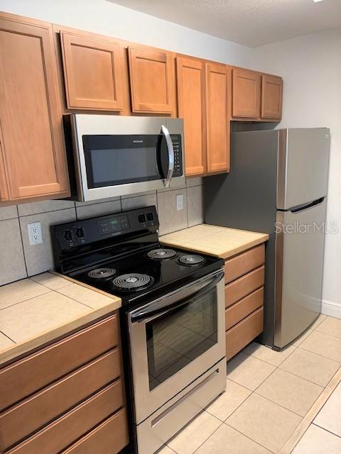 THE LANDINGS OF TAMPA A CONDOM - Residential Lease