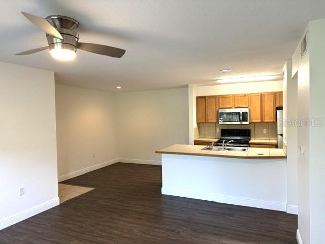 THE LANDINGS OF TAMPA A CONDOM - Residential Lease
