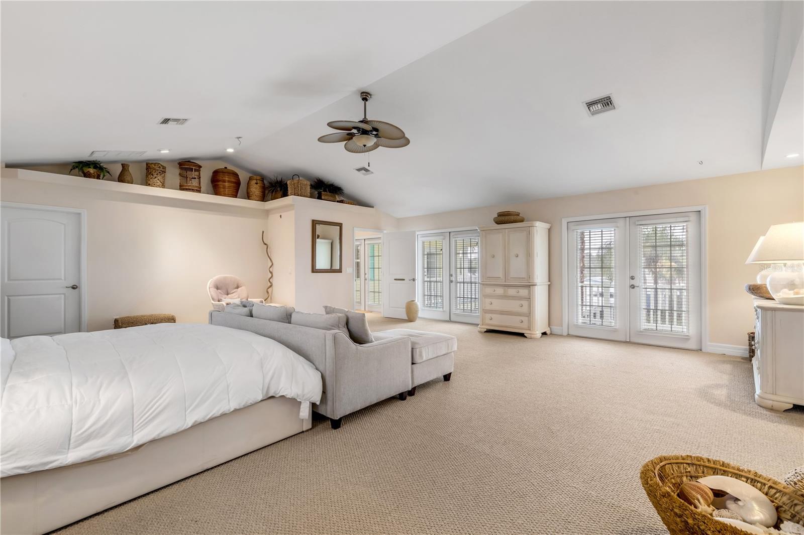 DETWILERS N 650 FT LT 02 16 17 34 NEW SMYRNA BEACH - Residential