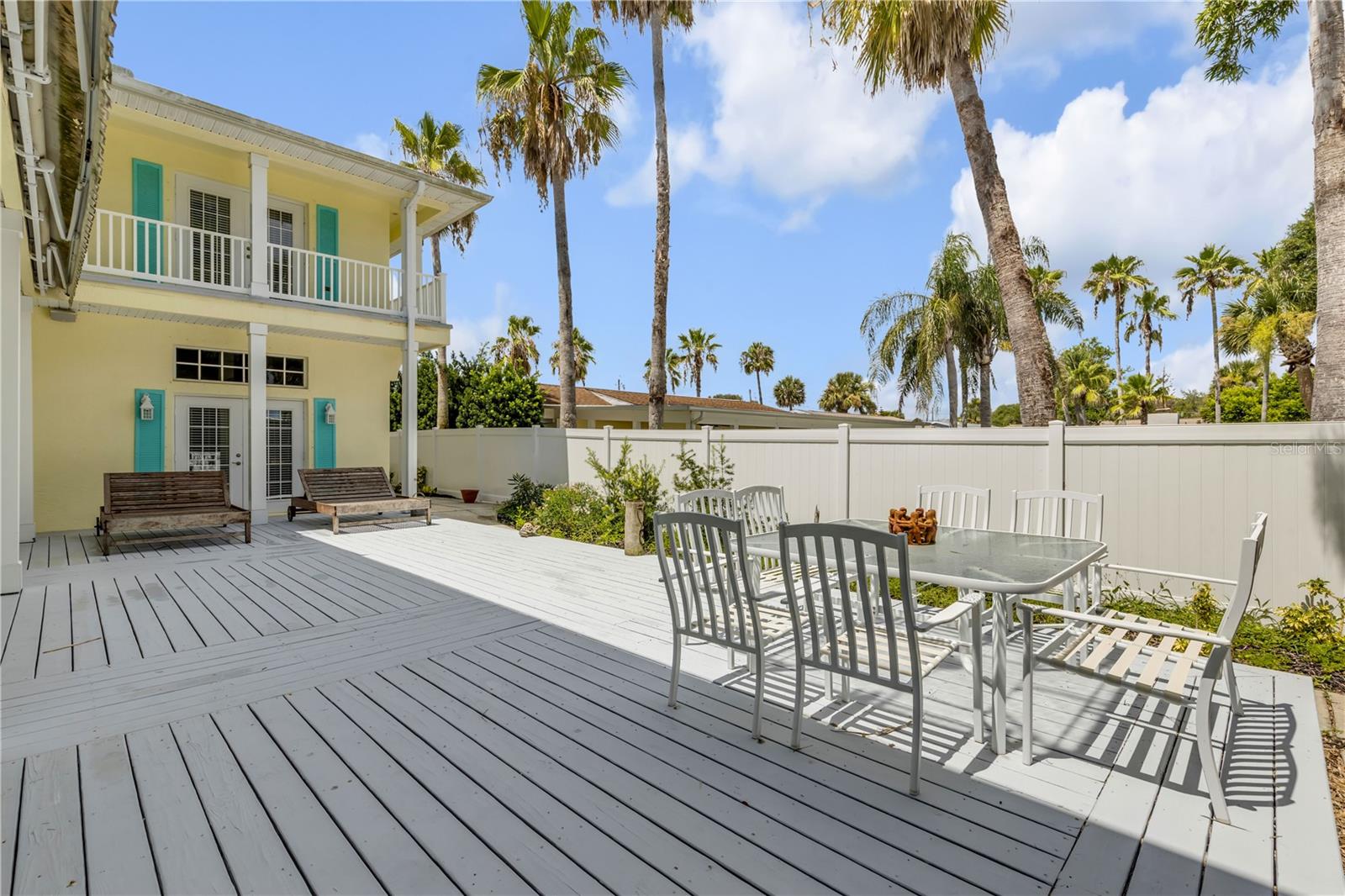 DETWILERS N 650 FT LT 02 16 17 34 NEW SMYRNA BEACH - Residential