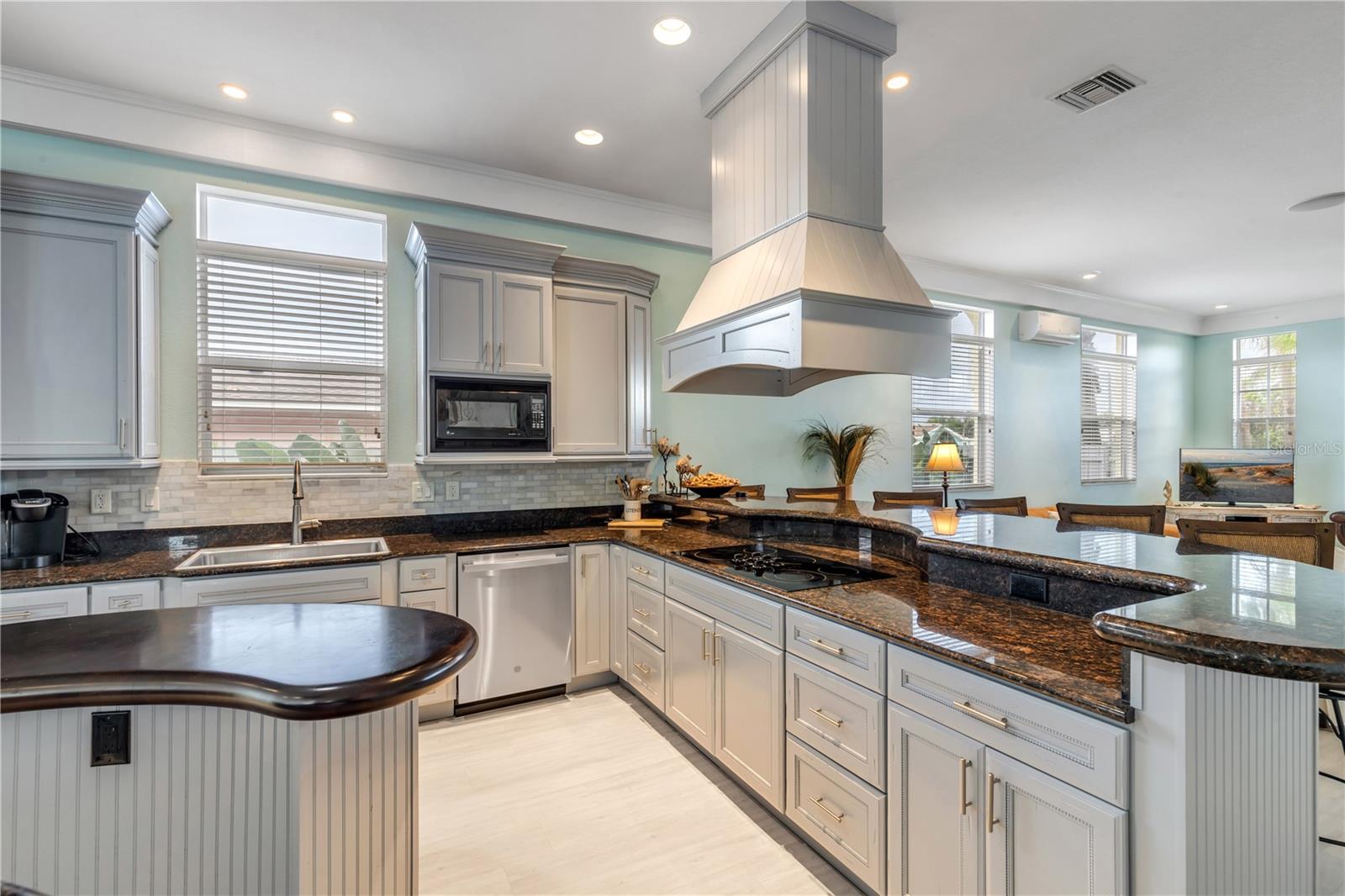 DETWILERS N 650 FT LT 02 16 17 34 NEW SMYRNA BEACH - Residential