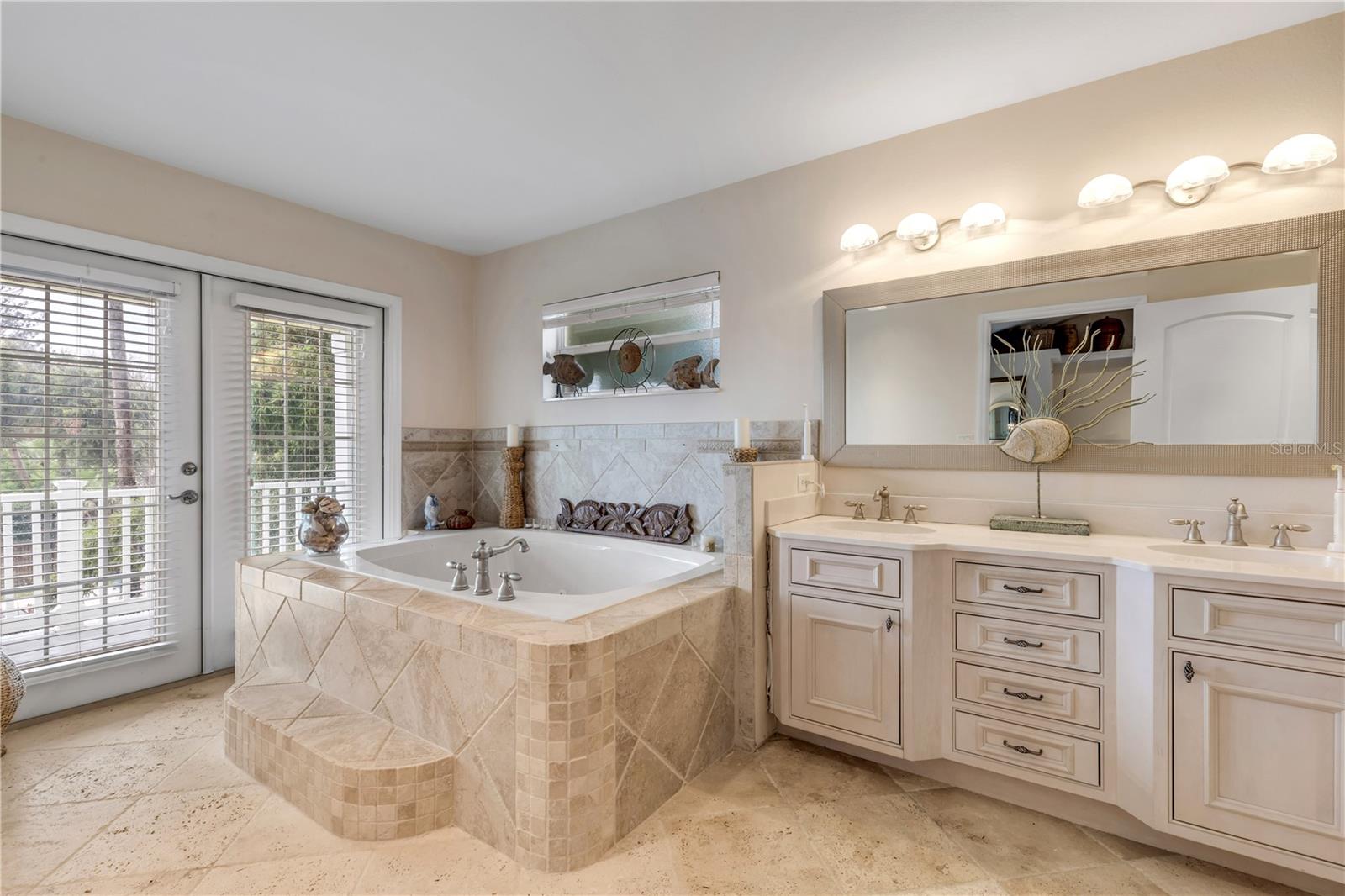 DETWILERS N 650 FT LT 02 16 17 34 NEW SMYRNA BEACH - Residential