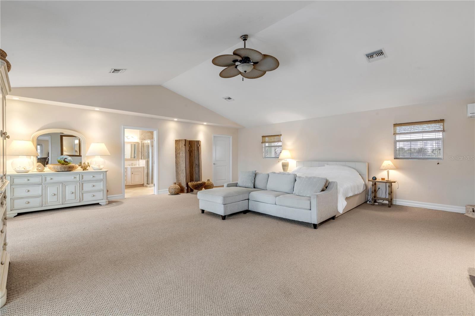 DETWILERS N 650 FT LT 02 16 17 34 NEW SMYRNA BEACH - Residential