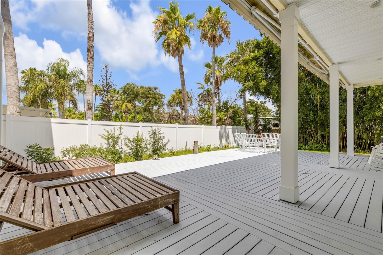 DETWILERS N 650 FT LT 02 16 17 34 NEW SMYRNA BEACH - Residential