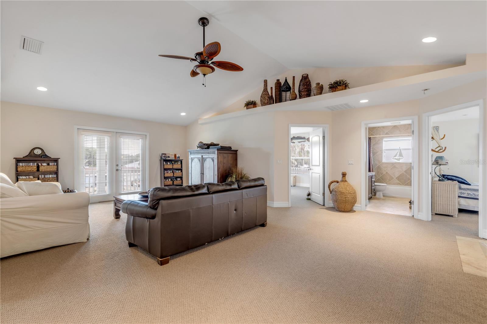 DETWILERS N 650 FT LT 02 16 17 34 NEW SMYRNA BEACH - Residential
