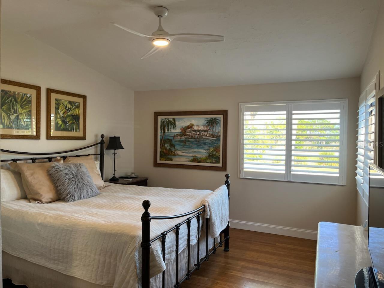 WEDGEWOOD COMMONS - Residential