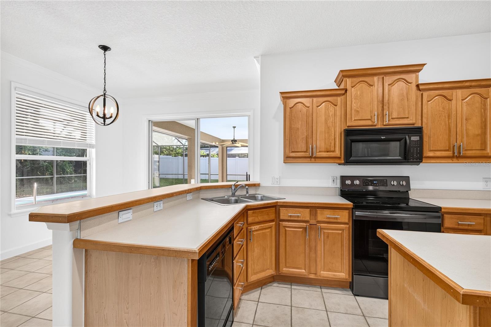 PARK PLACE ON LAKE JOANNA - Residential