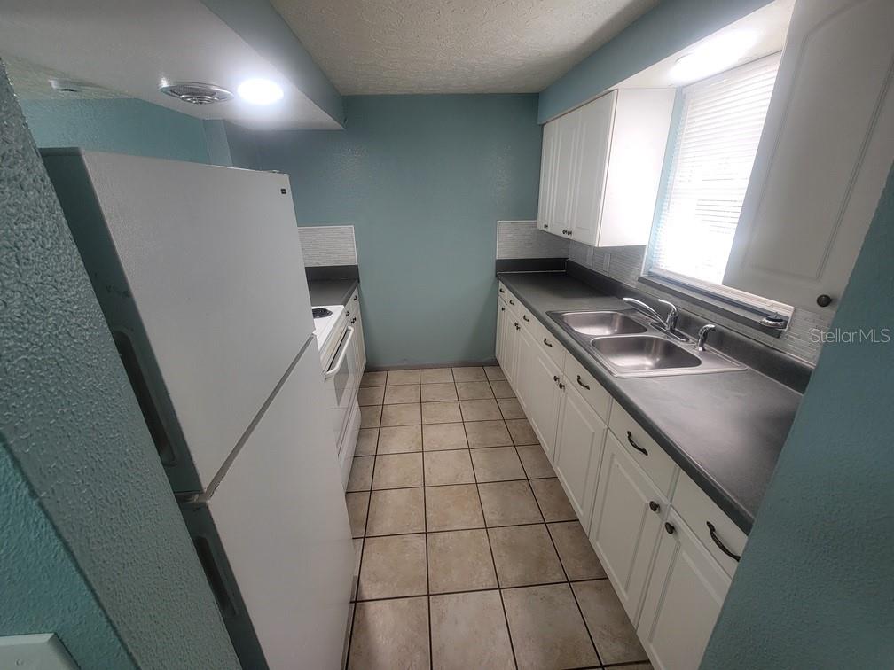 DODGE CITY - Residential Lease