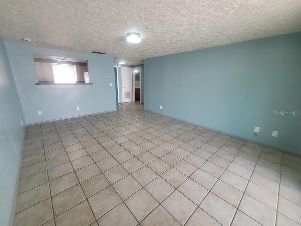 DODGE CITY - Residential Lease
