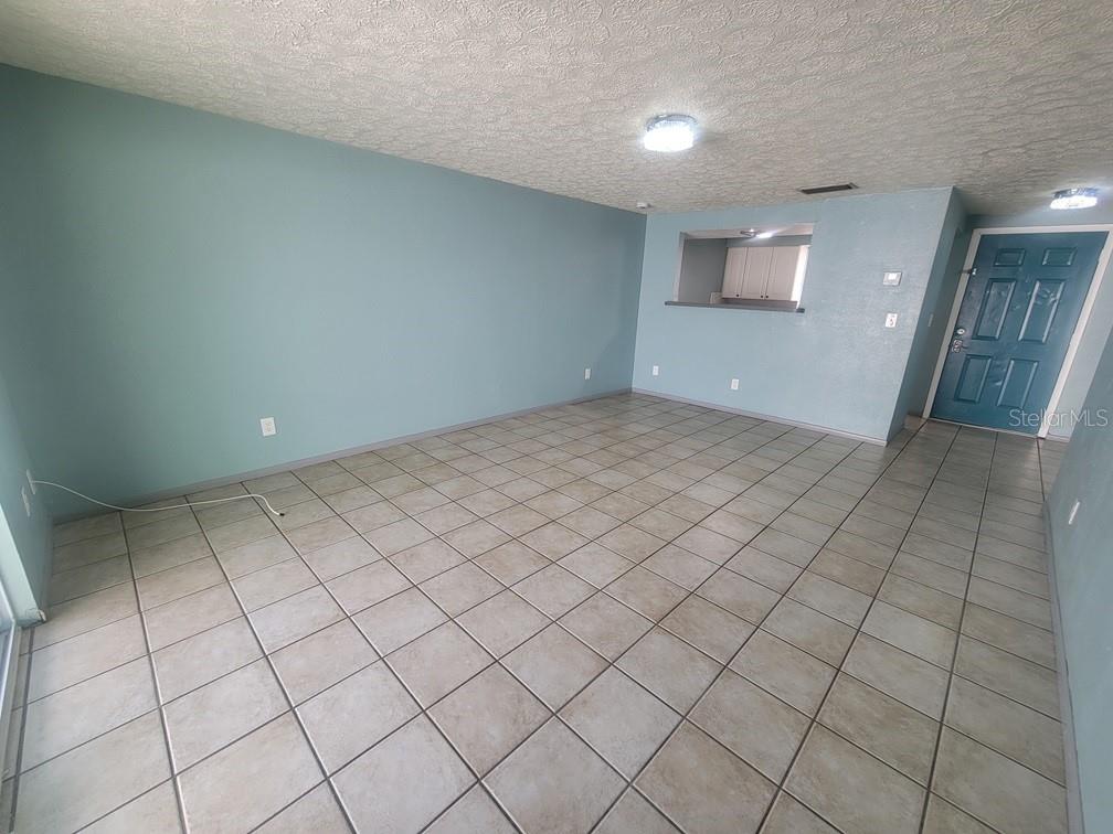 DODGE CITY - Residential Lease