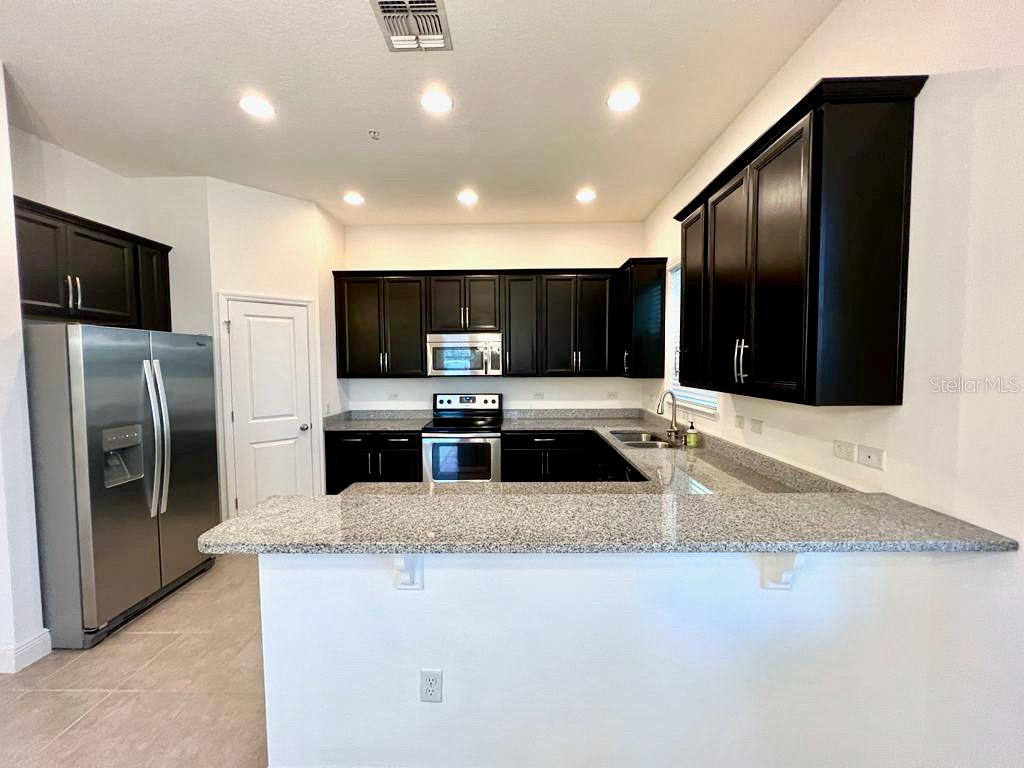 WINDERMERE TRAILS - Residential Lease