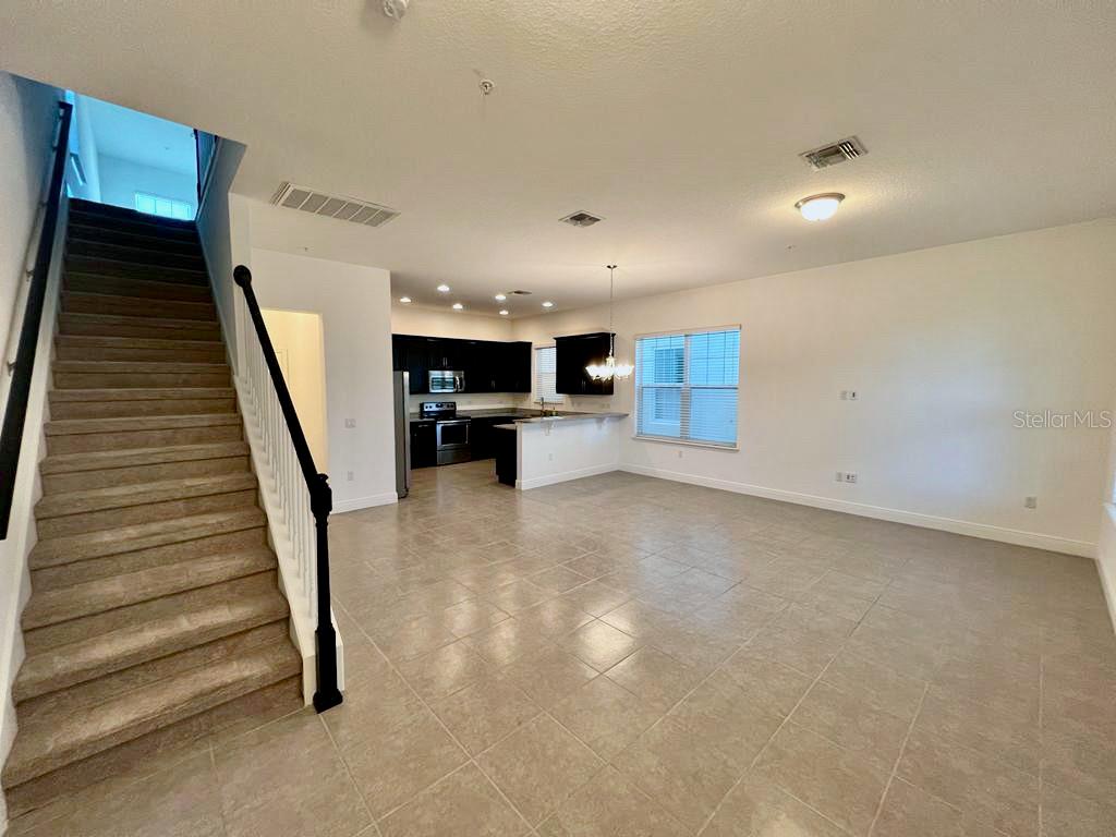 WINDERMERE TRAILS - Residential Lease