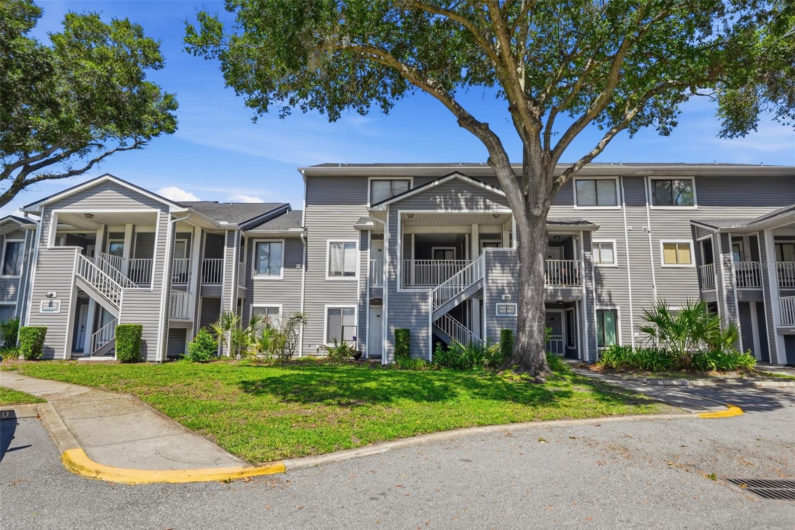 COLONIAL LANDINGS PH 24 - Residential