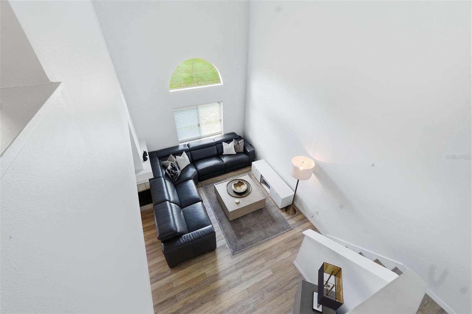COLONIAL LANDINGS PH 24 - Residential