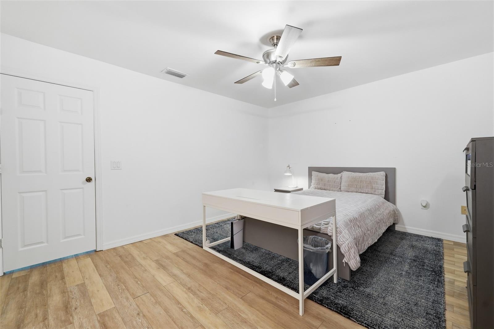 COLONIAL LANDINGS PH 24 - Residential
