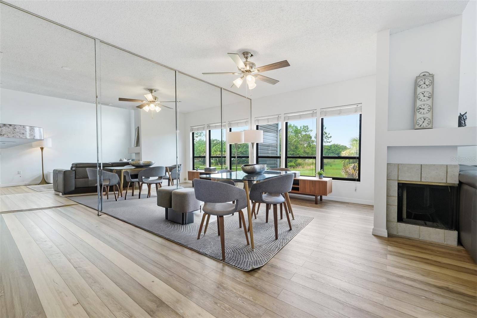 COLONIAL LANDINGS PH 24 - Residential