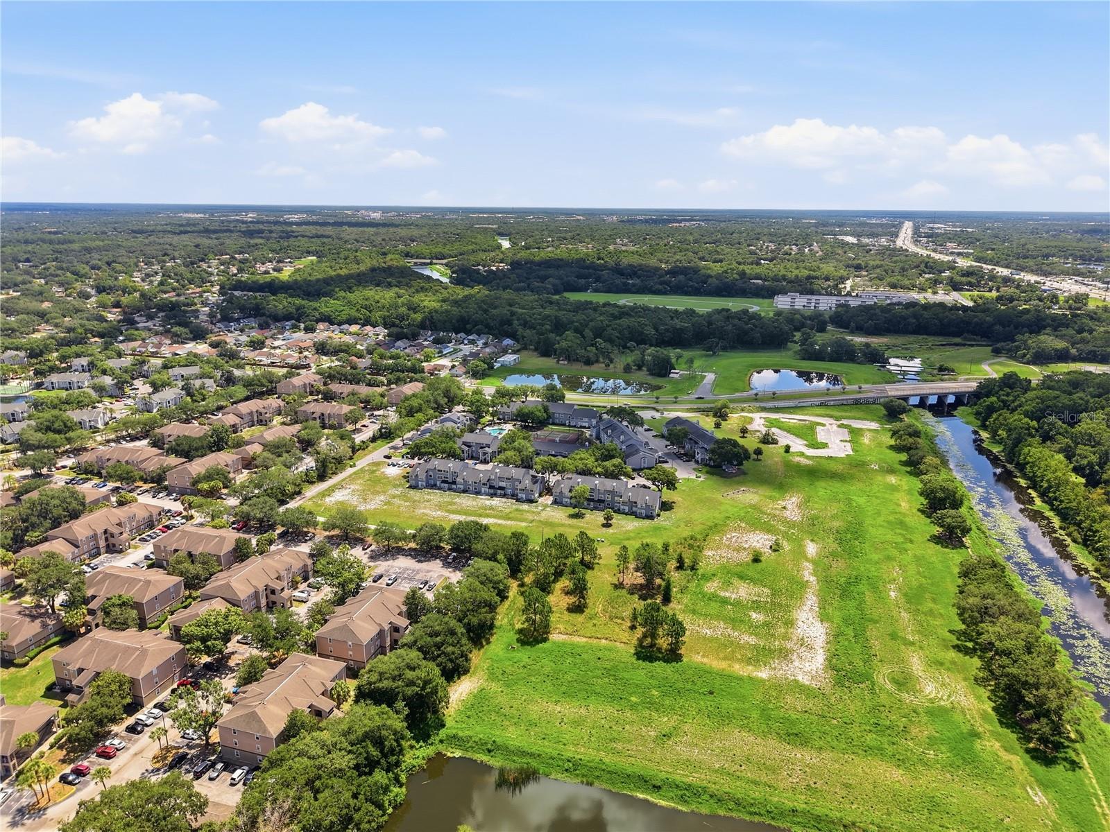 COLONIAL LANDINGS PH 24 - Residential