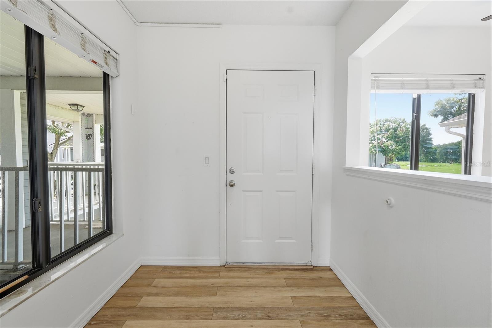 COLONIAL LANDINGS PH 24 - Residential