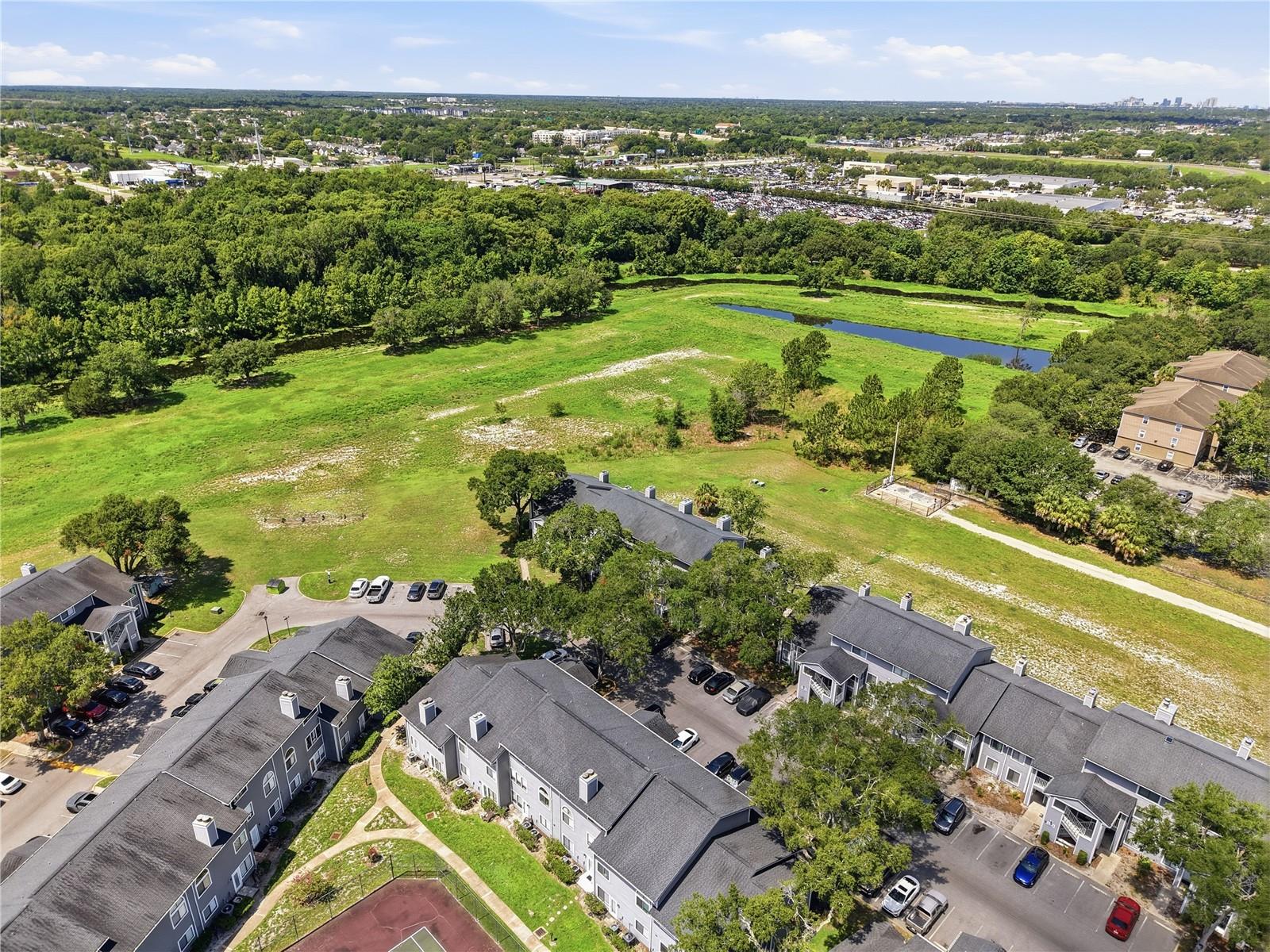 COLONIAL LANDINGS PH 24 - Residential