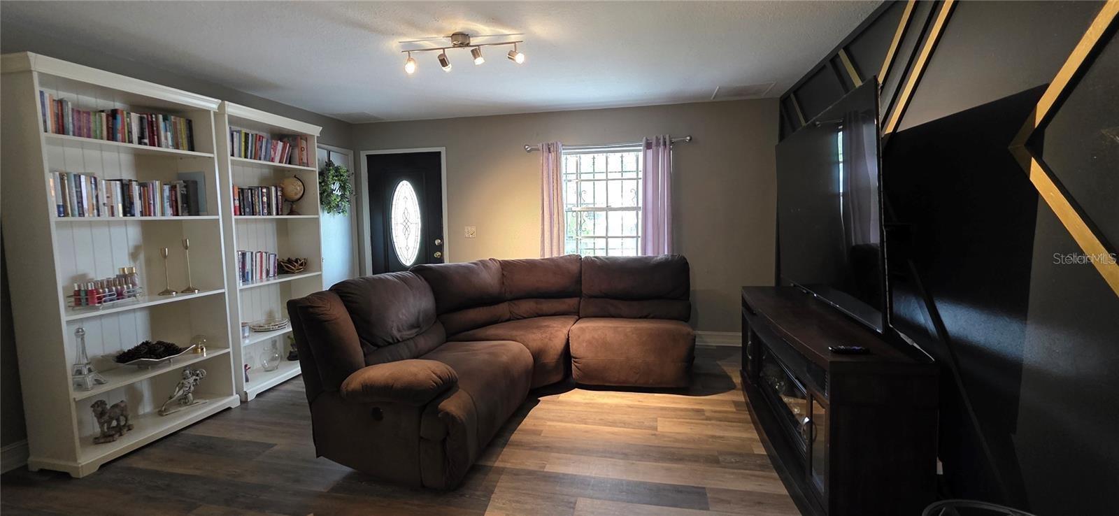 OCOEE HILLS - Residential