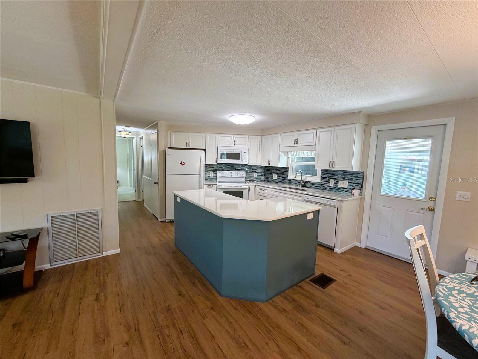 HAWTHORNE AT LEESBURG A COOP - Residential