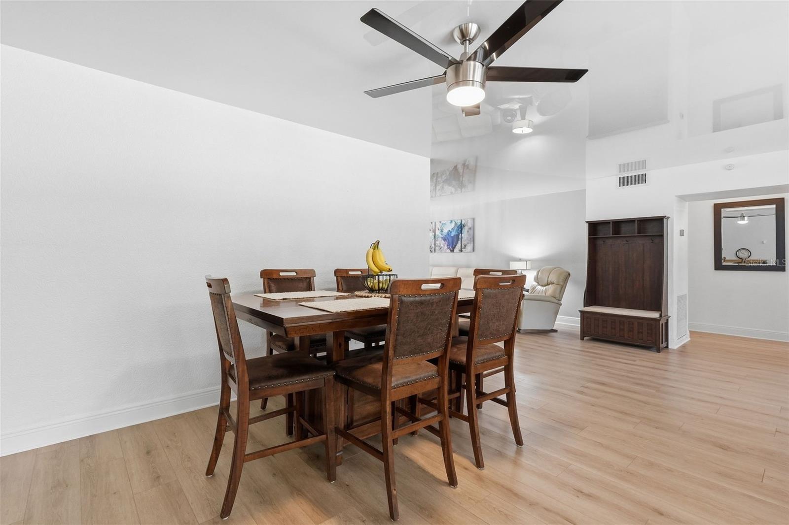 VILLA PARK ESTATES 1ST ADD - Residential