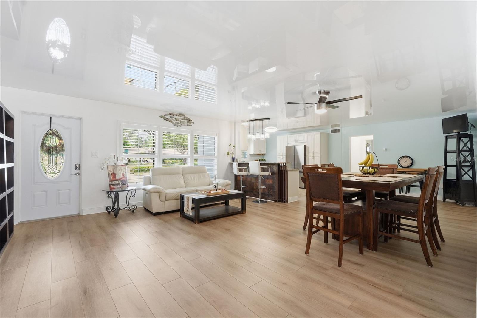 VILLA PARK ESTATES 1ST ADD - Residential