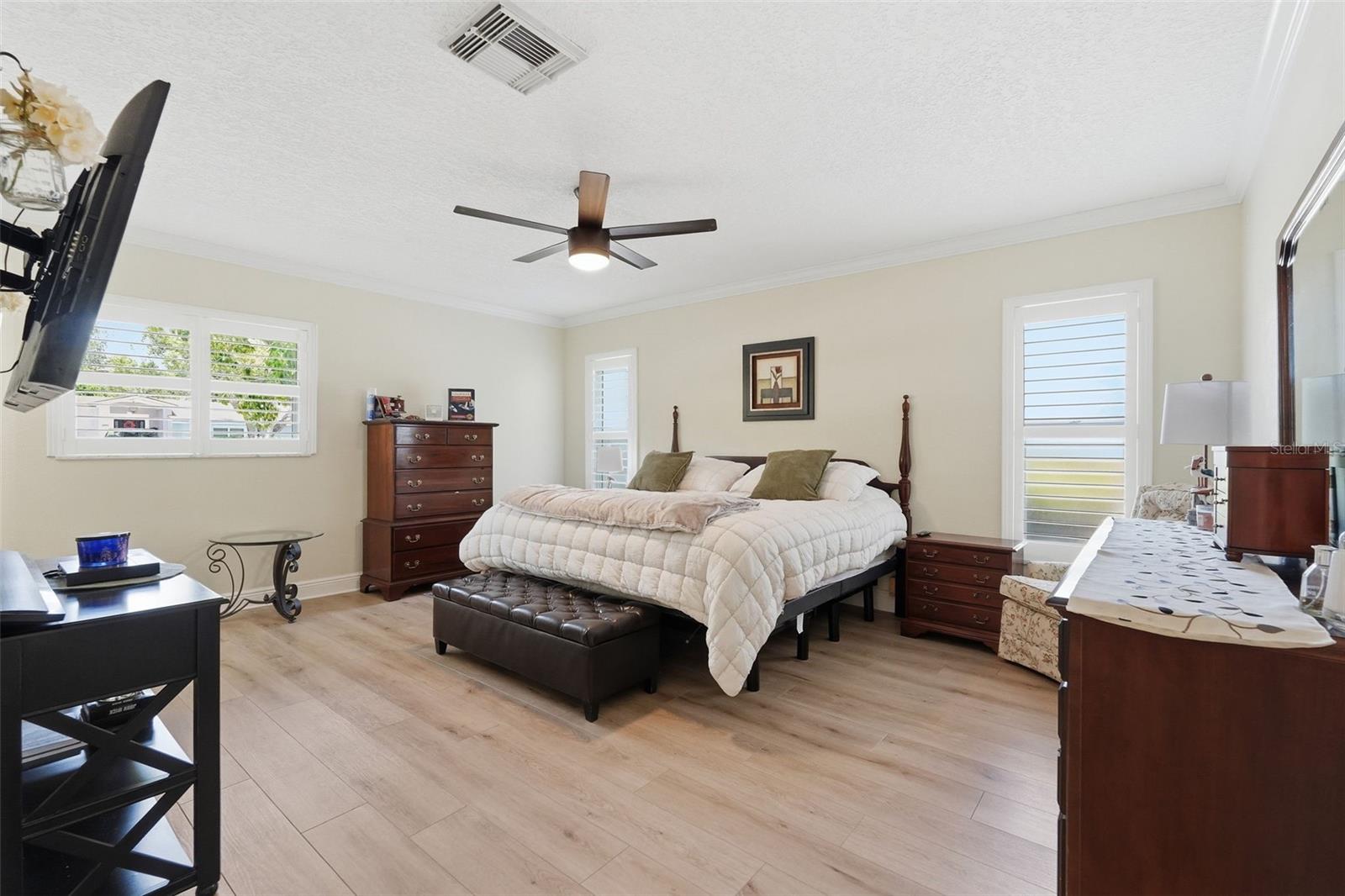 VILLA PARK ESTATES 1ST ADD - Residential