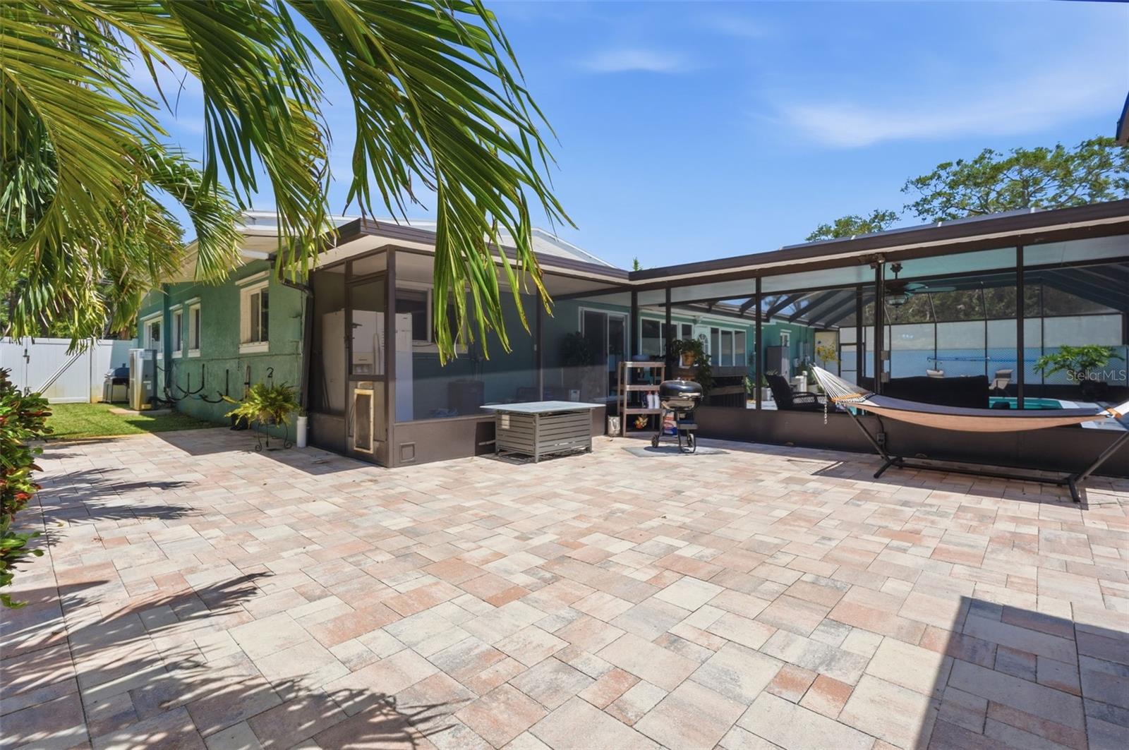 VILLA PARK ESTATES 1ST ADD - Residential