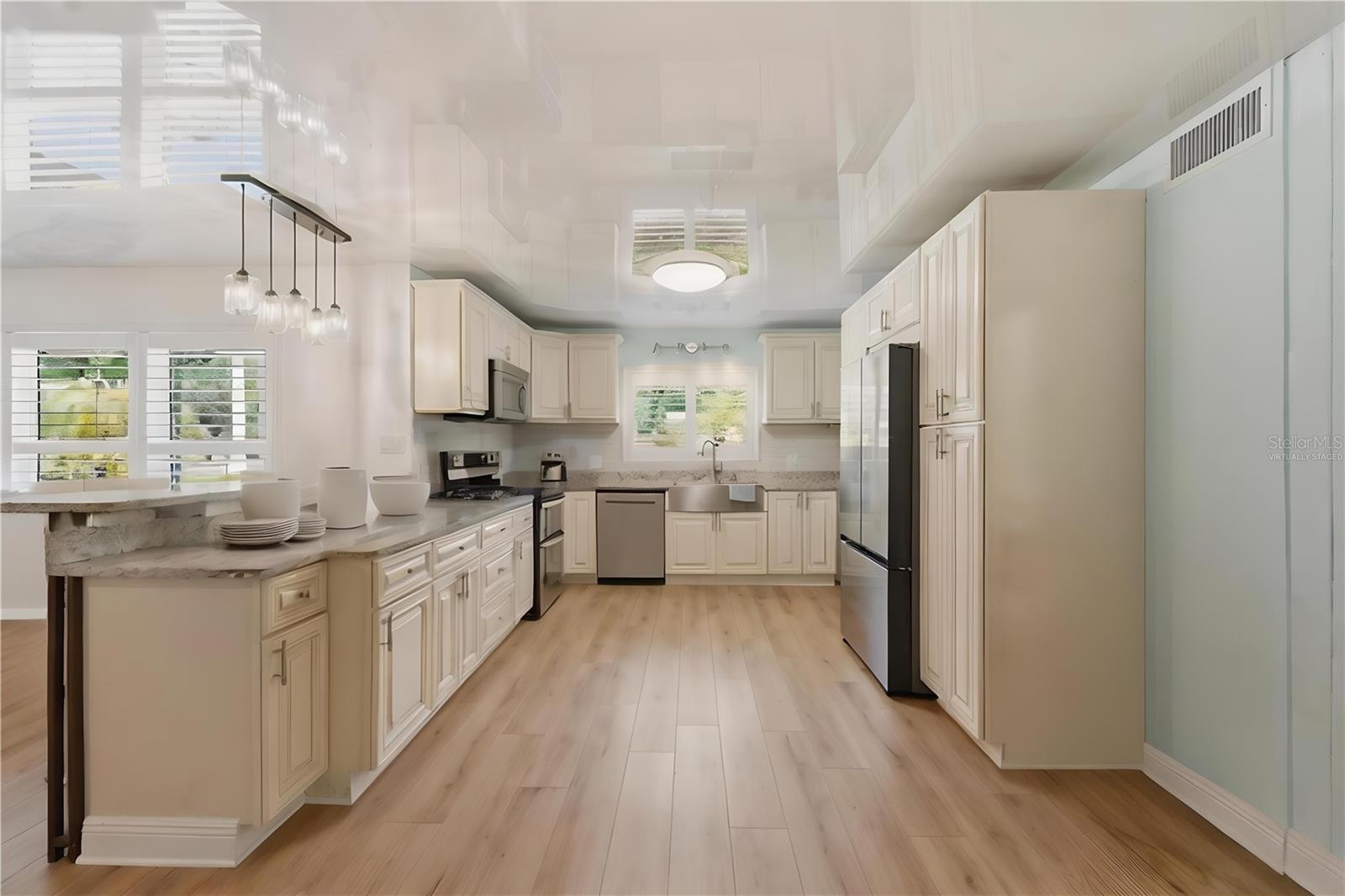 VILLA PARK ESTATES 1ST ADD - Residential