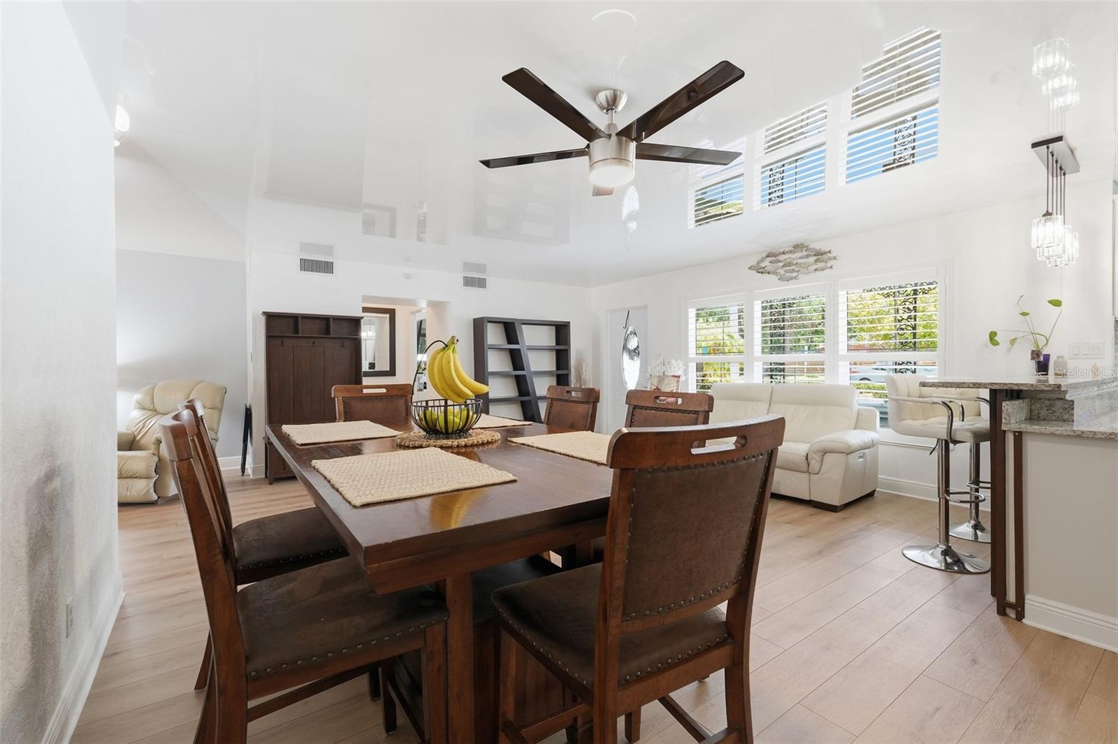 VILLA PARK ESTATES 1ST ADD - Residential