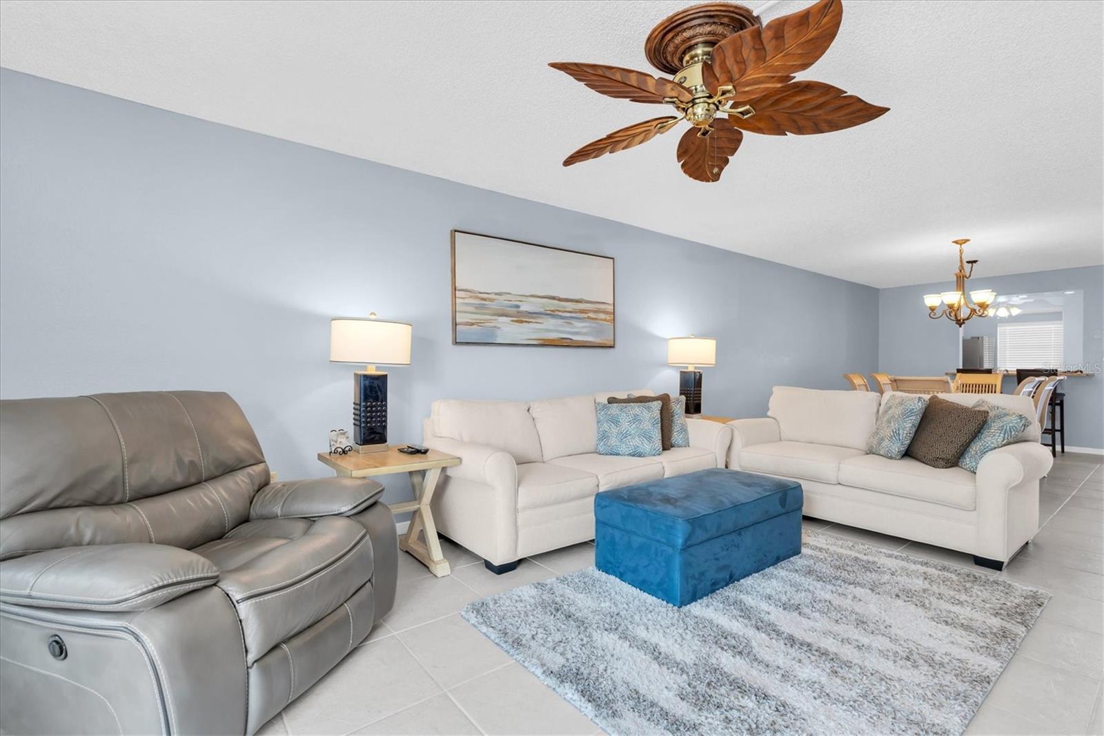 TIERRA I CONDO - Residential