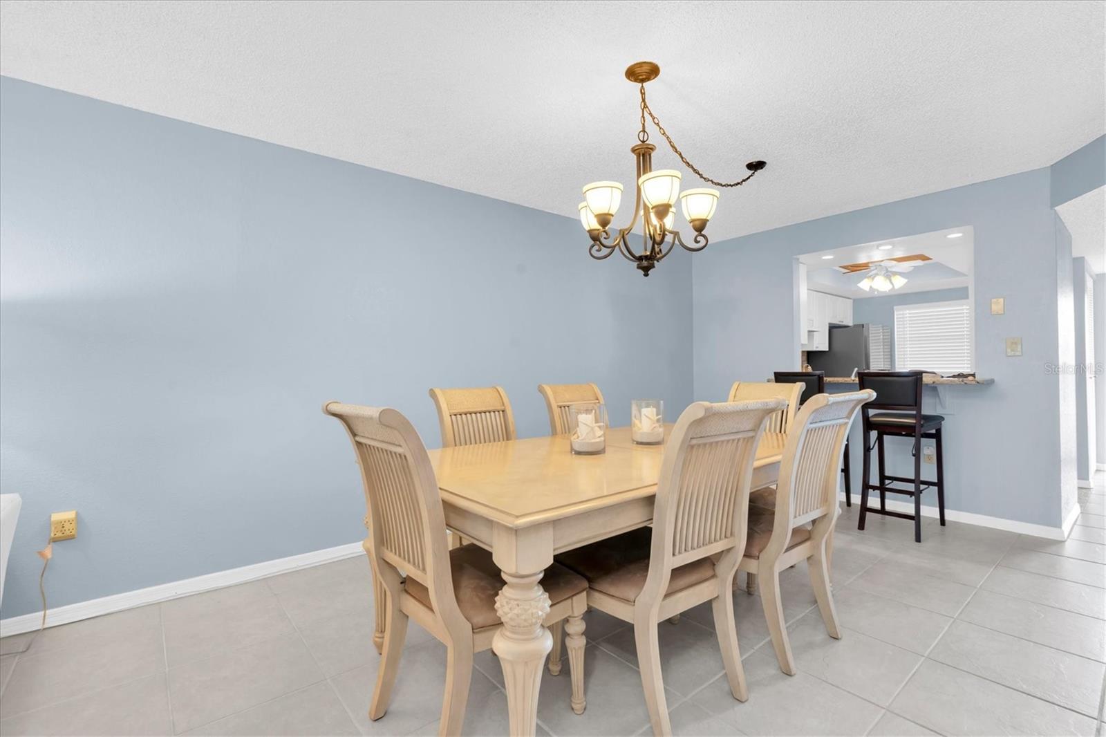 TIERRA I CONDO - Residential