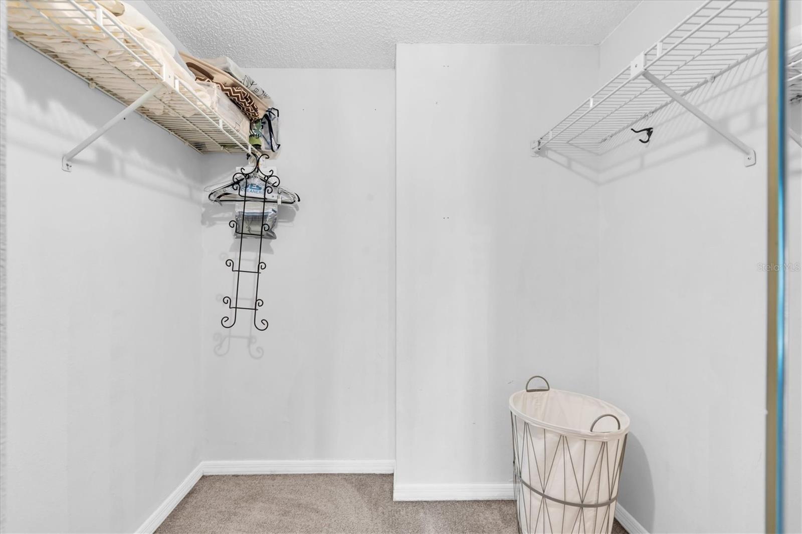 TIERRA I CONDO - Residential