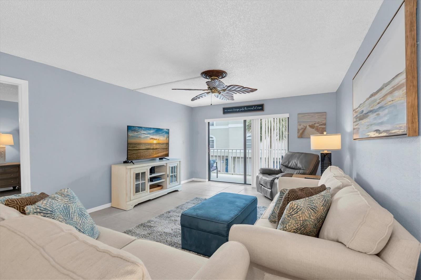 TIERRA I CONDO - Residential