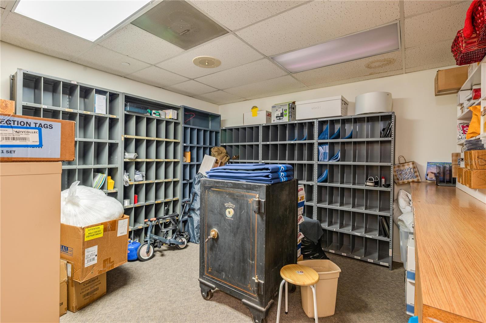 TWIN LAKE PARK SUB - Commercial Sale