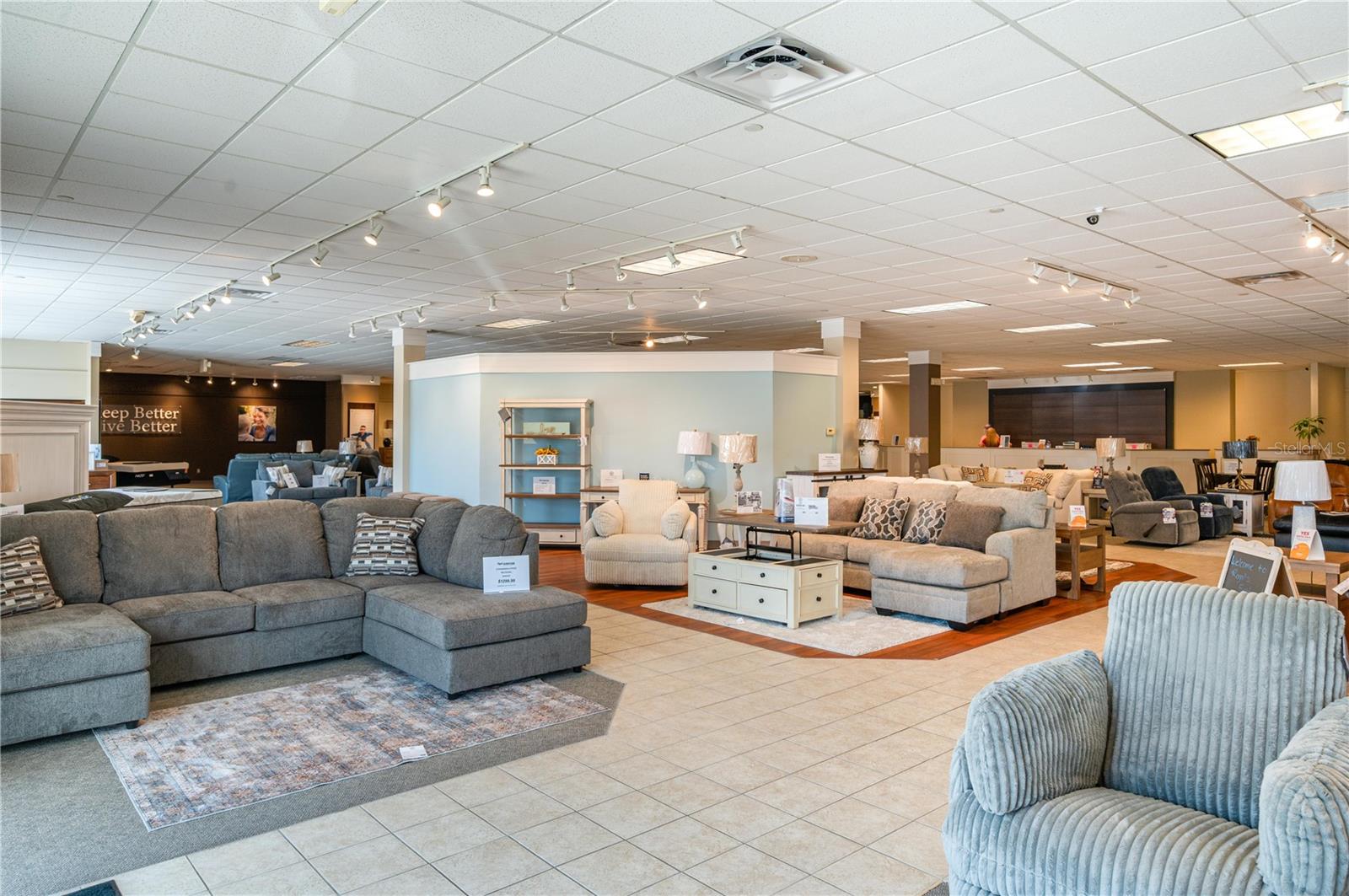 TWIN LAKE PARK SUB - Commercial Sale